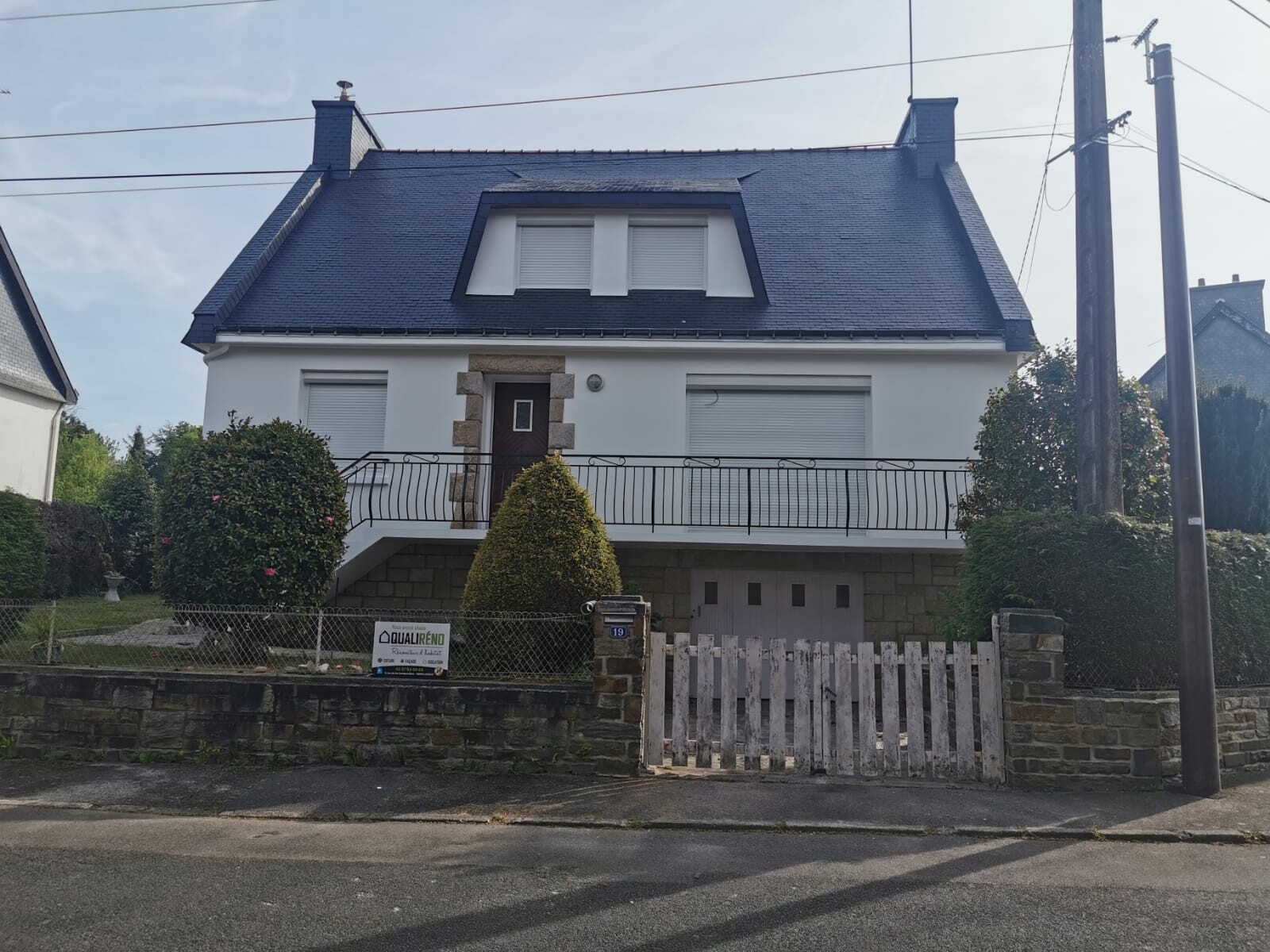 Rénovation d'une toiture en ardoise naturelle et de façade Quimperlé (29)